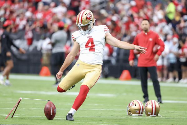 49ers Notebook: Shanahan not sweating Jake Moody's missed kicks