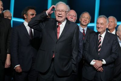 12 Stocks Warren Buffett Is Buying (and 6 He's Selling)