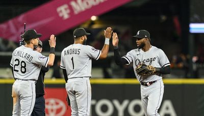 White Sox center fielder Luis Robert Jr. prefers to lead by example
