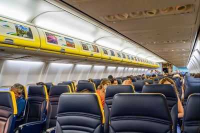 Ryanair trolls couple over proposal on their plane