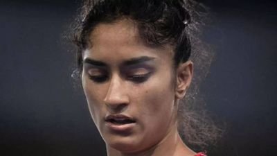 Wrestling ad-hoc body not to change criteria for Worlds trials after injury to Vinesh Phogat