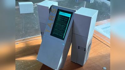 Raspberry Pi Brings Interstellar's TARS Replica to Life