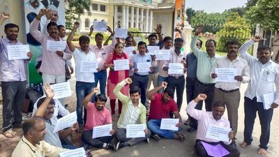 Guest lecturers demand tenure extension to 12 months