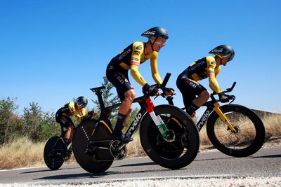 Vuelta a Burgos: Roglic and Jumbo-Visma dominate team time trial