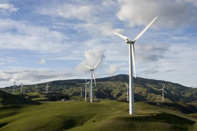 Gentailers' renewables talk all wind