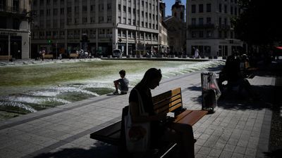 Government to hold crisis meeting as France heads into heatwave