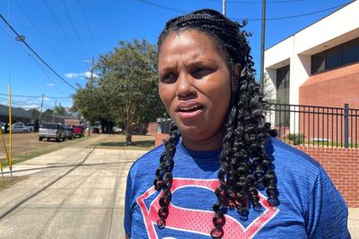 Confrontation with 2 white men left Black FedEx driver traumatized, mom says outside their trial