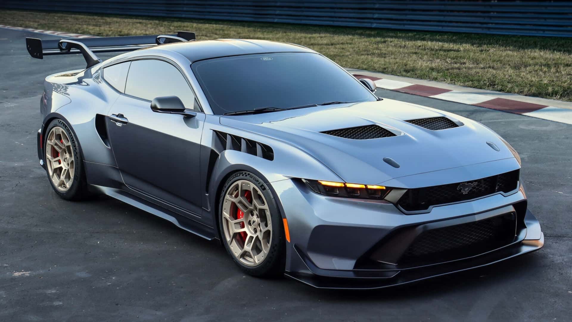 2025 Ford Mustang GTD Debuts With Over 800 HP, Pushrod…