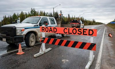 Yellowknife wildfire: communication issues and Facebook news ban hamper evacuation efforts