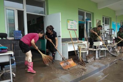 China's Xi calls for measures to mitigate disastrous flooding amid economic slowdown