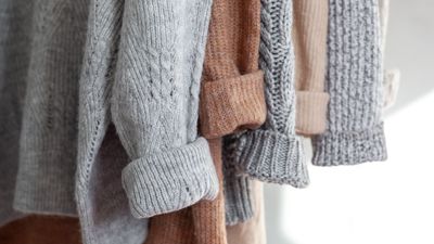 How to organize a closet for fall – 5 steps to a savvy seasonal wardrobe