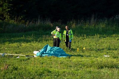 Pilot dies after two gliders collide in mid-air - OLD