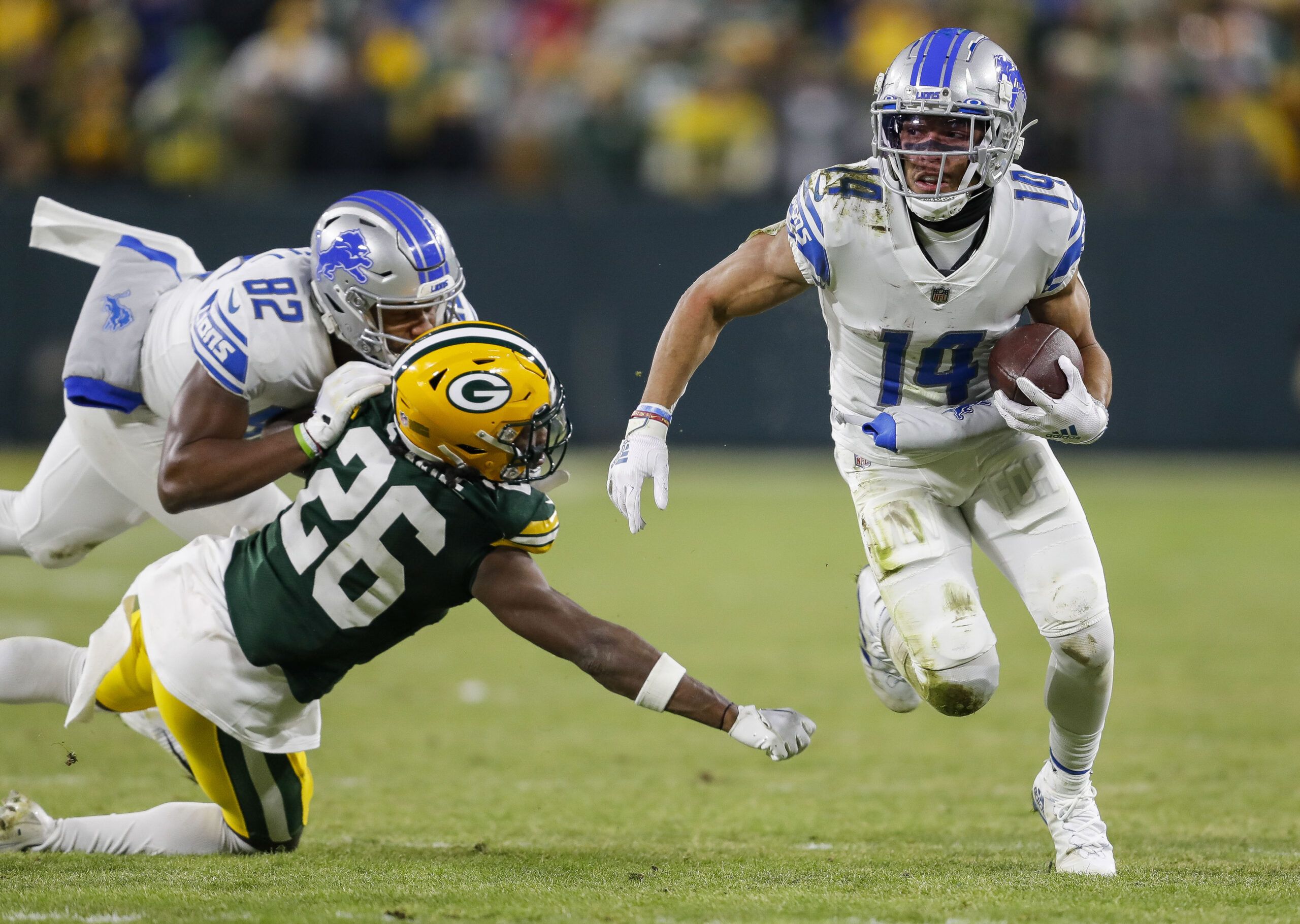 Lions level Packers at Lambeau, take 1st in NFC North