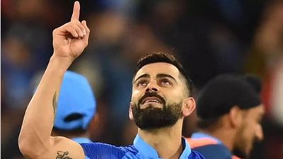 Virat Kohli expresses gratitude in mystical two words on completing 15 years