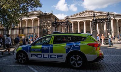 Thefts by staff a common problem in UK museums, say experts