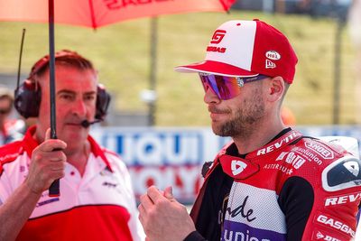 Dixon apologises for “not on” Binder Silverstone Moto2 outburst