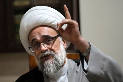 Unapologetic Shiite cleric blasts corruption in Iraq and Lebanon, and attempts to silence him