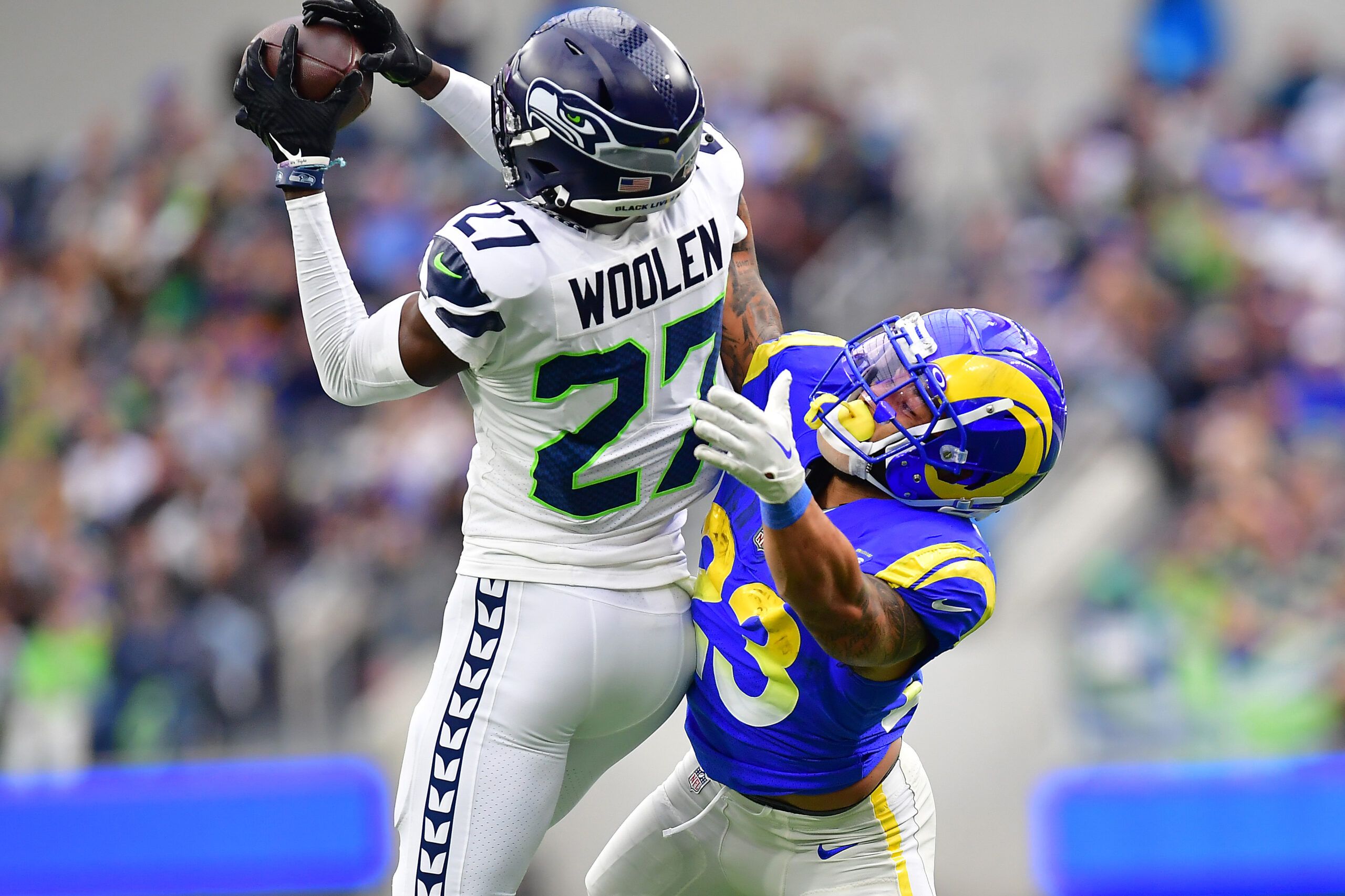 Seahawks news: Tariq Woolen injury, throwbacks and more for Cardinals fans