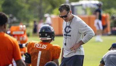 Bears QB Justin Fields needs the work, but Matt Eberflus smart to play it safe