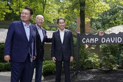 Leaders of US, South Korea and Japan hail summit as ‘turning point’