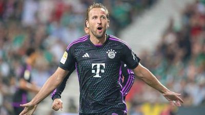 Harry Kane Scores First Goal With Bayern Munich in Bundesliga Debut