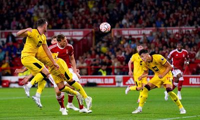 Chris Wood gives Nottingham Forest late victory over Sheffield United