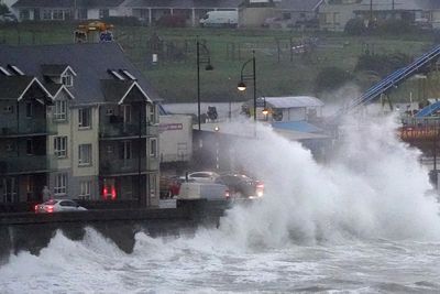 Tens of thousands without power as Storm Betty batters Ireland