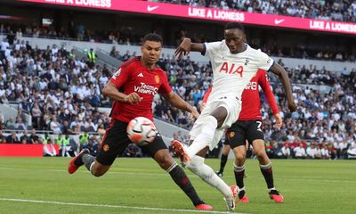 Sarr strike and Martínez own goal give Spurs edge against Manchester United