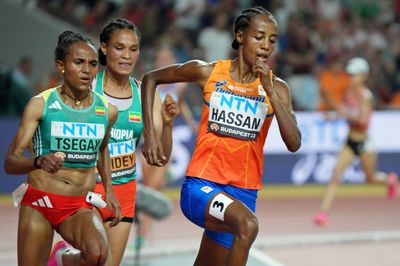 Distance Runner Loses at World Championships With Heartbreaking Fall on Final Straightaway