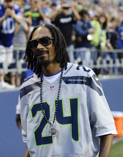 Snoop Dogg, Will Ferrell respond to Pete Carroll’s QB video