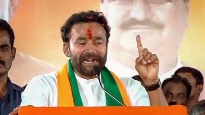 Absence of officials irks Kishan Reddy