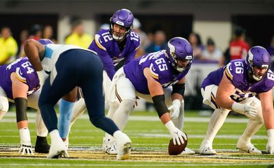 Studs and duds in Vikings 24-16 loss vs. Titans