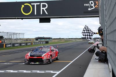 The Bend Supercars: Kostecki survives steering woes to win