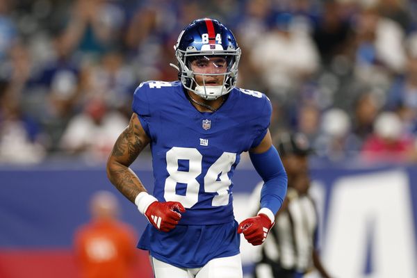 Jalin Hyatt hauls in first NFL touchdown catch for New York Giants in  preseason - On3