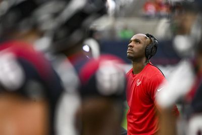 DeMeco Ryans takes blame for Texans’ poor run defense against the Dolphins