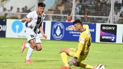 Mohammedan Sporting win 6-0, but miss Durand quarters bus