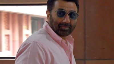 Sunny Deol offers to settle dues for his Mumbai bungalow: BoB