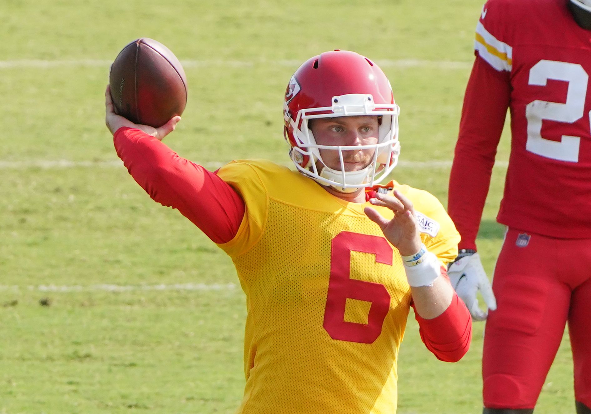 Chiefs QB Shane Buechele praises rookie WR Rashee Rice