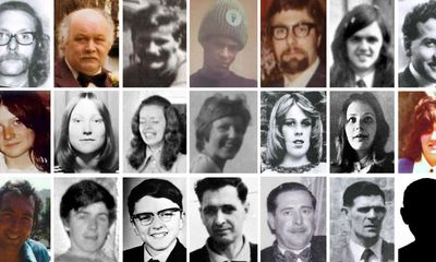 Police reinvestigation of Birmingham pub bombings has failed, families told
