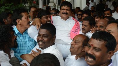 BRS MLA Mynampalli Hanumantha Rao in piquant situation after verbal attack on Harish Rao