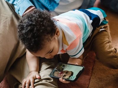 Too Much Screen Time For Toddlers Linked To Developmental Delays