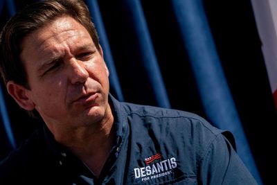 DeSantis appears on edge in viral video questioning his debate leaks