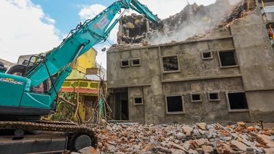 Tilting illegal building demolished in Bahadurpura