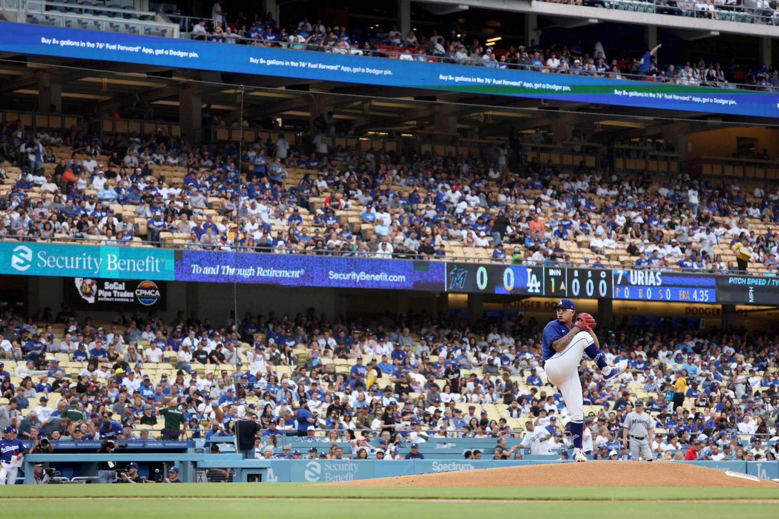 FACT FOCUS: Is Dodger Stadium flooded? No, it was just an illusion