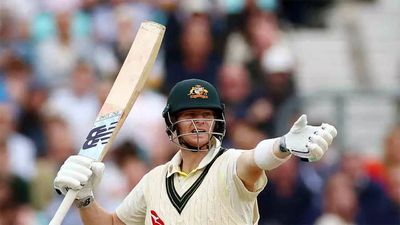Ashes: Steve Smith injured wrist during match-winning hundred at Lord's