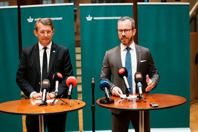 Danish defense minister swaps places with economy minister days after donation of F-16s to Ukraine
