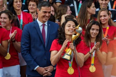 Spain's acting prime minister calls Women's World Cup champions an inspiration for youth