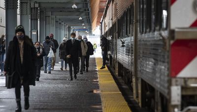 To boost ridership, take Metra beyond the 9-to-5 commute