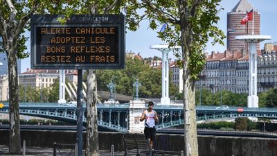 France issues 'red alert' over heatwave in southern regions