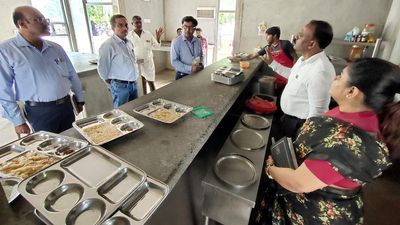 Indira Canteen: Committee checks food quality and hygiene